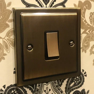 Art Deco Classic Antique Brass Intermediate Light Switch