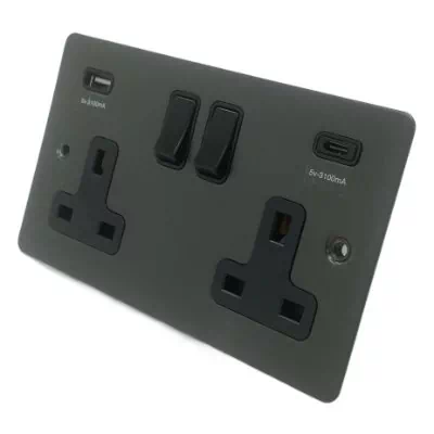 Flat Classic Old Bronze Plug Socket with USB Charging