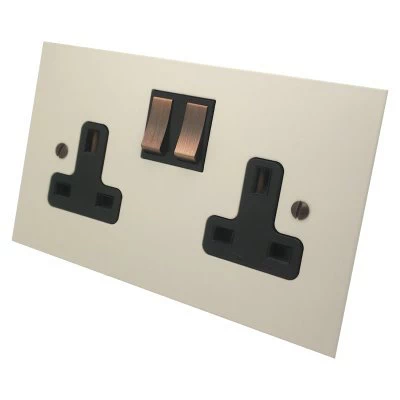 Heritage Flat Cream and Copper Switched Plug Socket