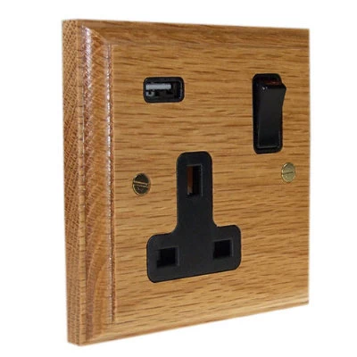 Jacobean Light Oak | Matt Black Plug Socket with USB Charging