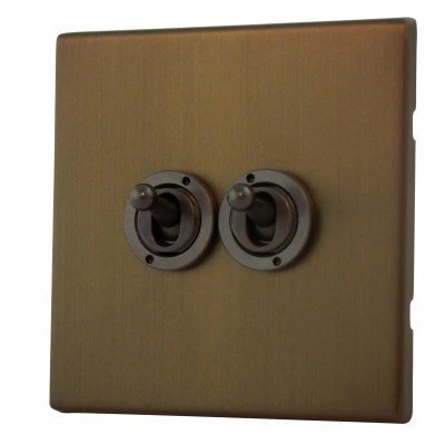 Richmond Bronze Antique Switched Plug Socket