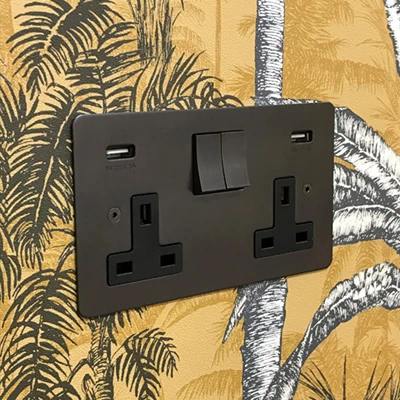 Seamless Cocoa Bronze Plug Socket with USB Charging