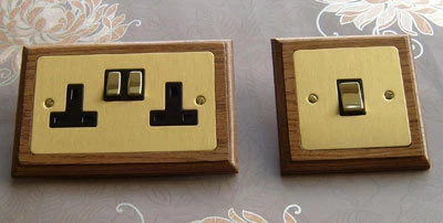 Town and Country Oak Light Switch